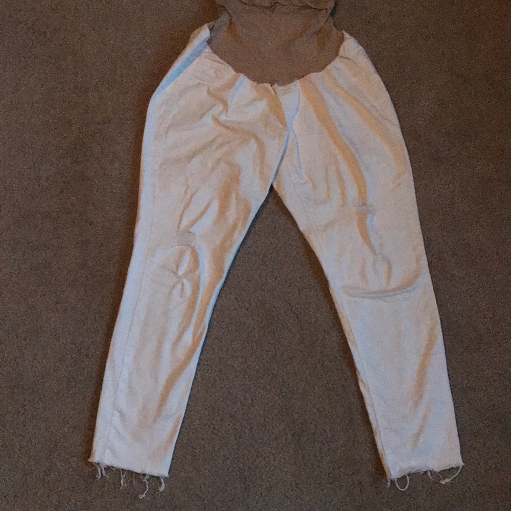 Jessica Simpson over the belly distressed jeans